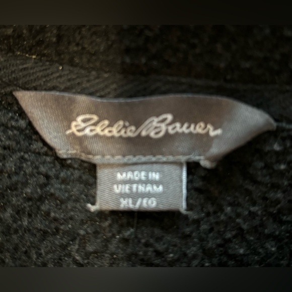 Eddie Bauer Classic Pull Over, Quarter Zip - Picture 2 of 3
